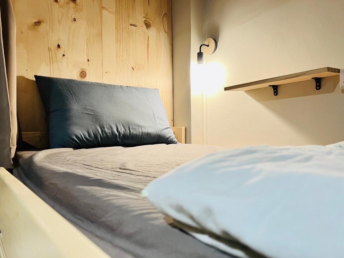 Walk Home Hostel Чиай Сити Екстериор снимка