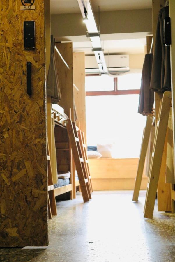 Walk Home Hostel Чиай Сити Екстериор снимка